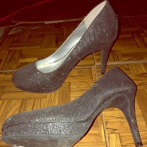 HEELS size: 6 1/2